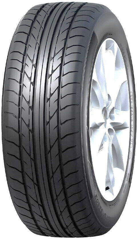 Sunny NA603 235/40 ZR18 95W XL