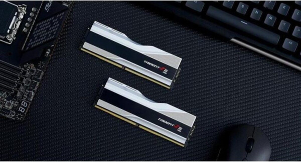 G.Skill Trident Z5 RGB 48GB Kit DDR5-8000 CL40 (F5-8000J4048F24GX2-TZ5RS), Bild 3