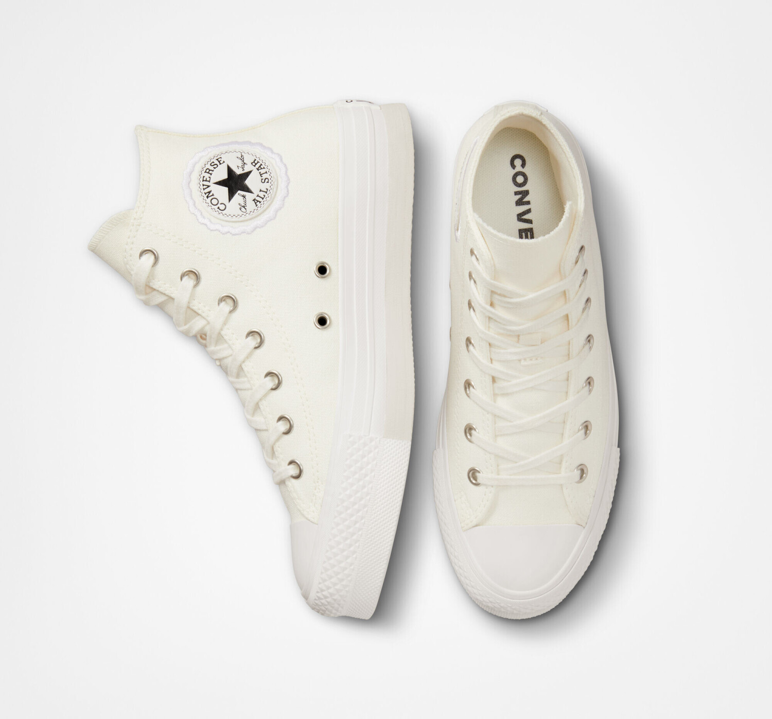 Converse chuck taylor vintage white top