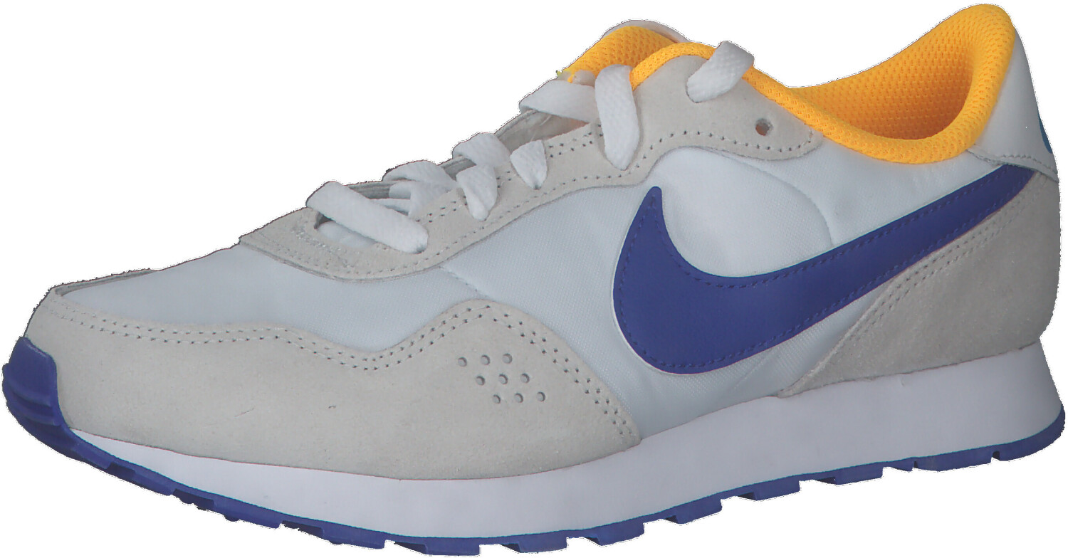 Nike md store runner youth