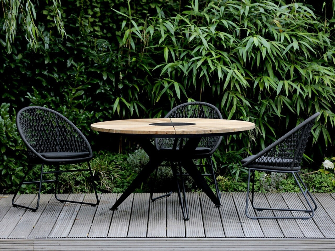Niehoff Tisch Nexor - 140 cm rund Teak geölt ab 1.890,00 € (Oktober 2026)