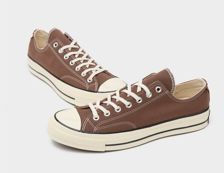 Brown chuck taylors deals