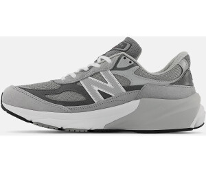 Black and grey store new balance 990