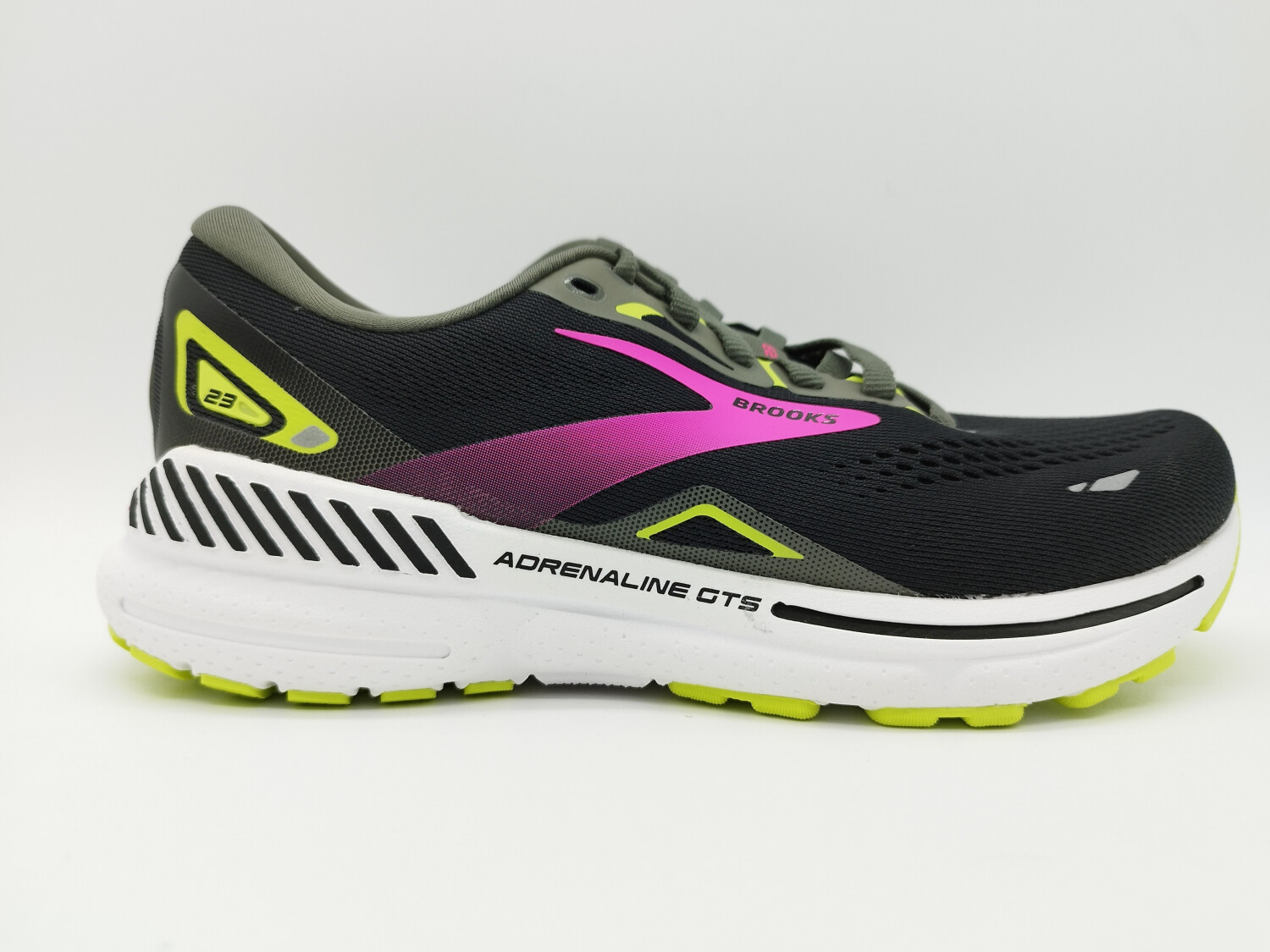 Brooks Adrenaline GTS 23 Women (120381-1B-037) black gunmetal/sharp green