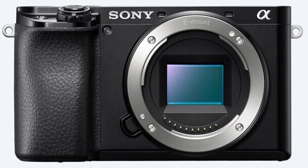Sony Alpha 6100 Kit 16-50mm + SD 4 Go + sac noir