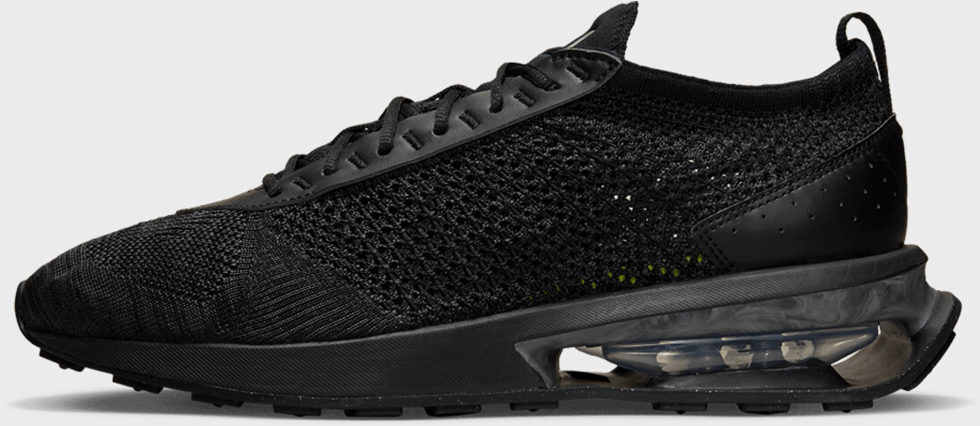 Black nike air max flyknit 2025