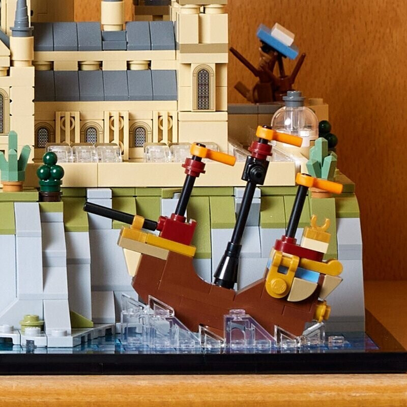 76419 - LEGO® Harry Potter - Le Château et le Domaine de Poudlard LEGO :  King Jouet, Lego, briques et blocs LEGO - Jeux de construction