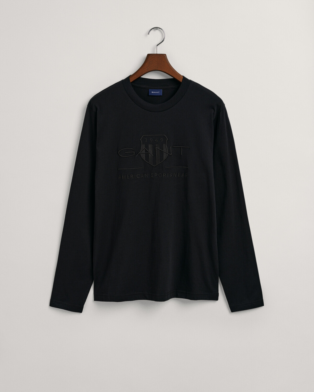 GANT Tonal Archive Shield Long Sleeve T-Shirt (2004041) black
