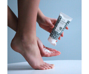 Best foot cream sales for dry skin uk