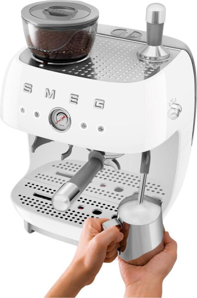Smeg EGF03WHEU Siebträgermaschine weiß, Bild 7