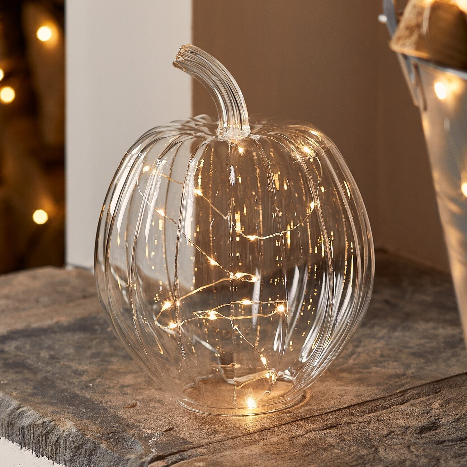 Lights4fun Goldener Glas-Kürbis Mit LED Und Timer – Perfekte Herbst- & Halloween-Deko Für Zuhause