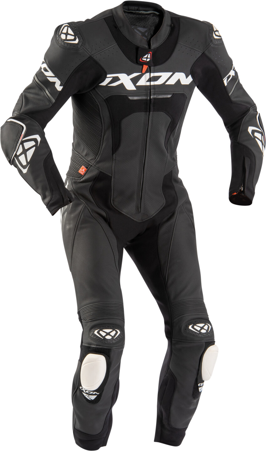 IXON Jackal 1pc. black