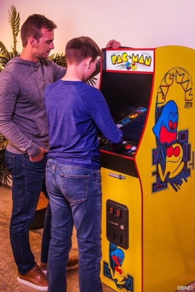 Arcade1Up PAC-MAN Deluxe Arcade Machine, Bild 2