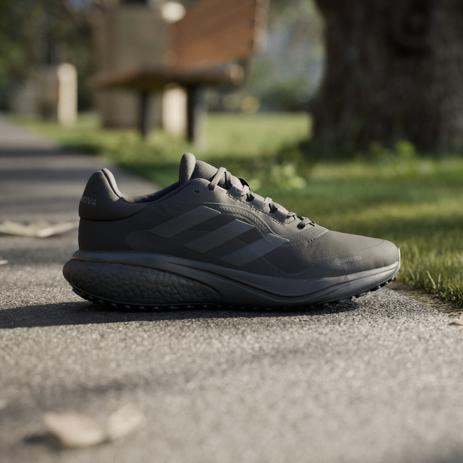 Adidas supernova store core black