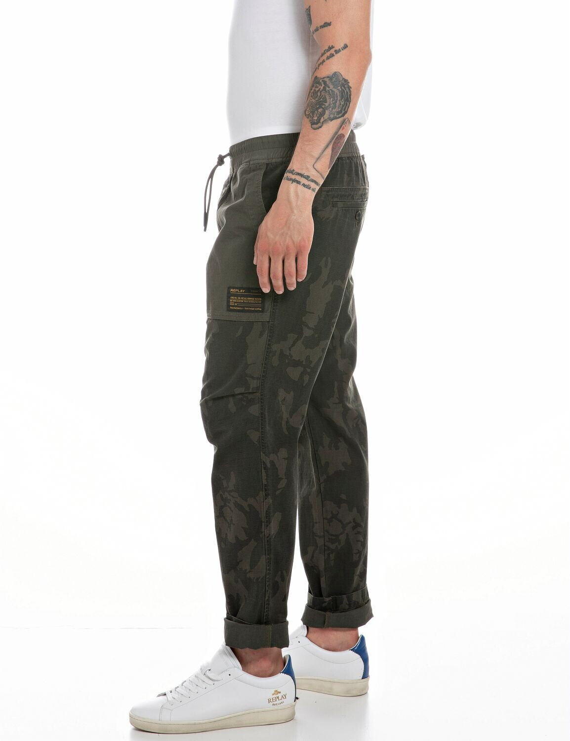Replay on sale camo pants