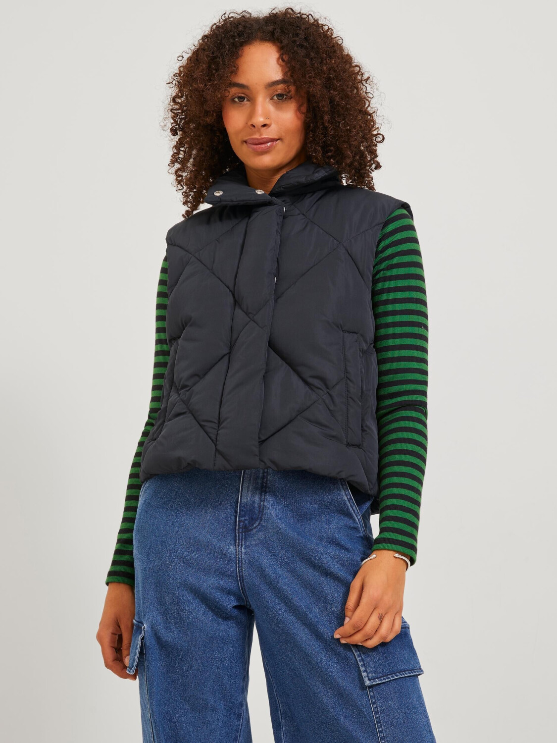 JJXX JXHYPE SHORT QUILTED VEST OTW (12236460-4232020) black