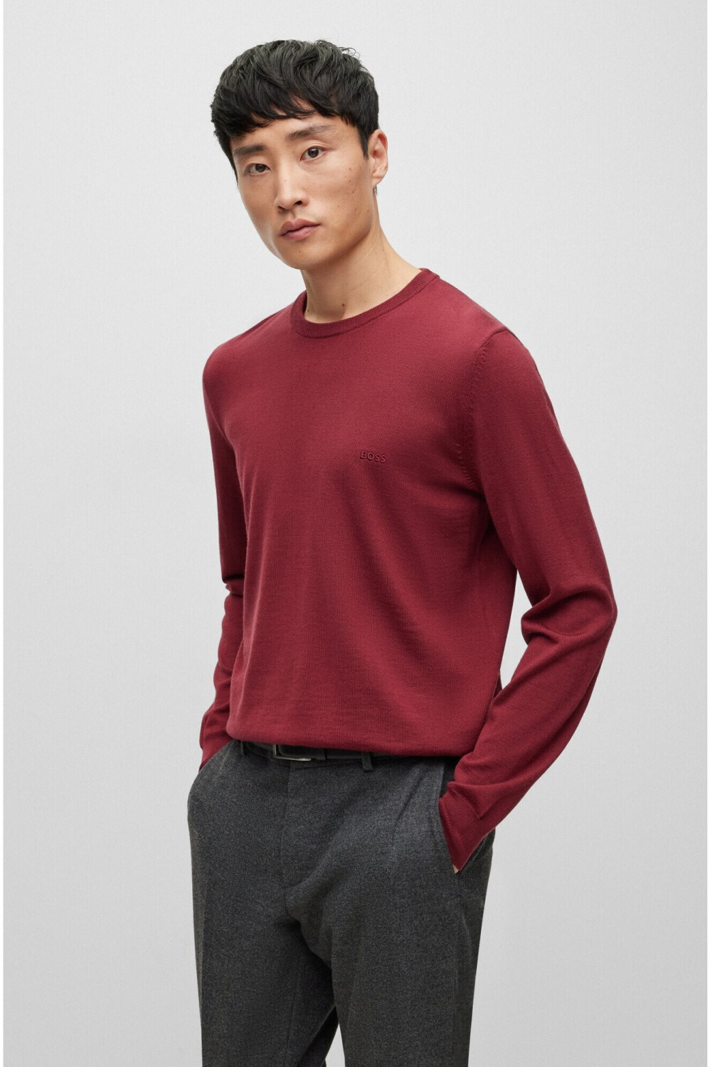 Hugo dark red shop
