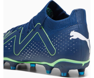 Blue and green pumas store