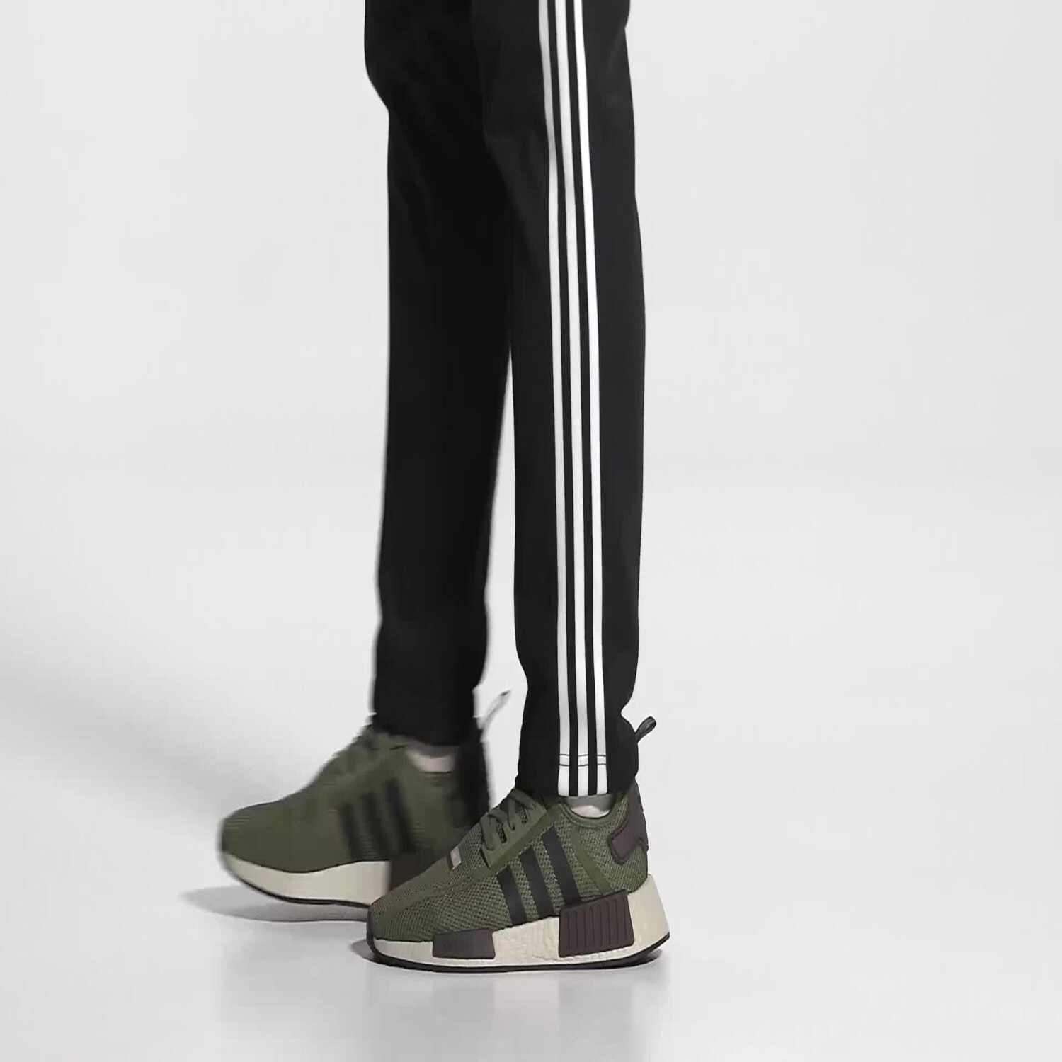 Adidas NMD R1 focus olive core black shadow olive IG5534 ab 180 24 Preisvergleich bei idealo