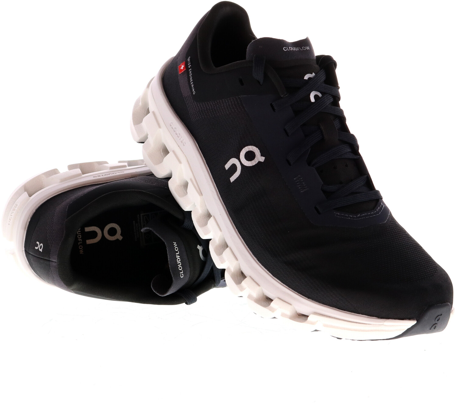 On Cloudflow 4 Women (3WD3011-0299) black/white ab 135,90