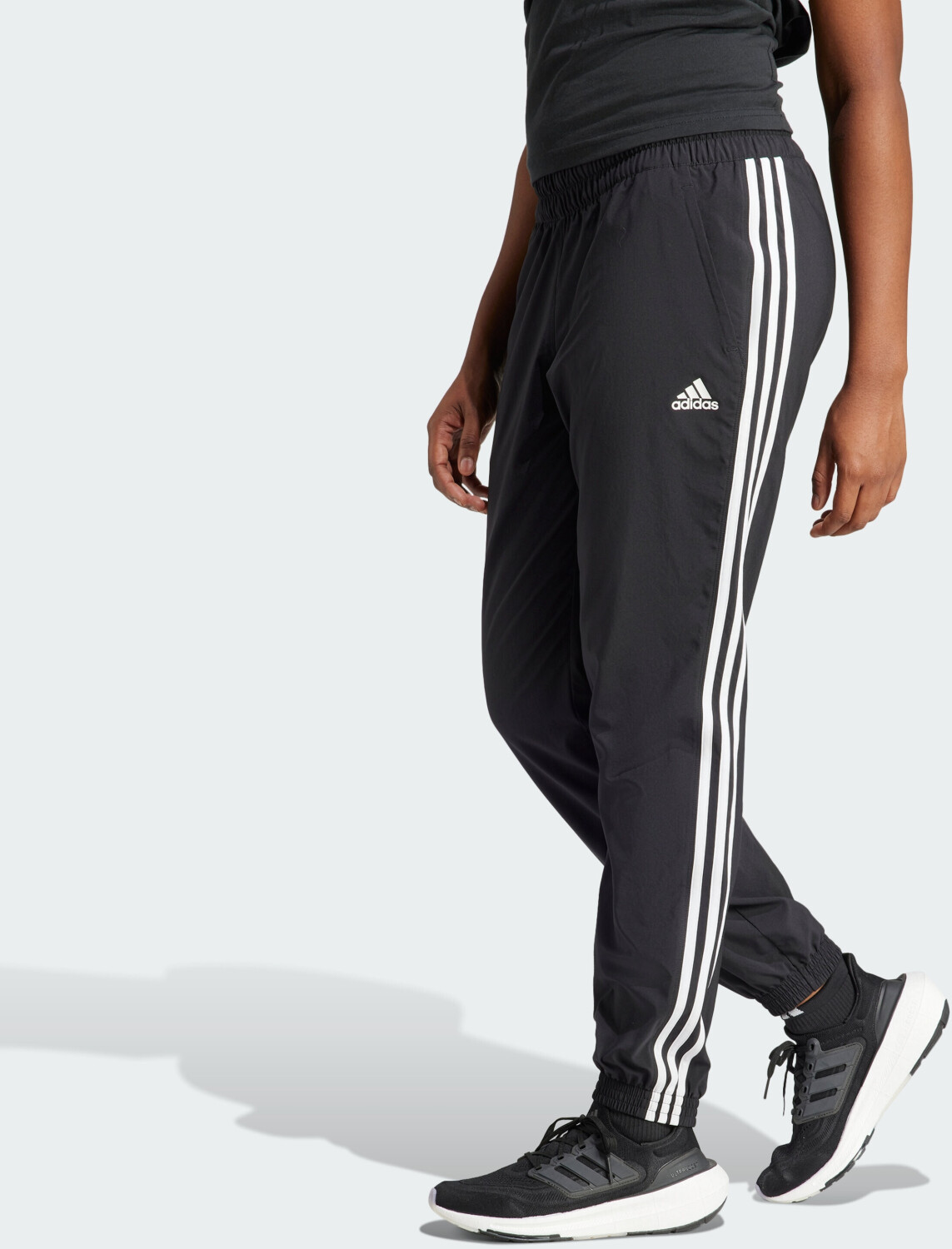 bei (H59081) Adidas Woven Woman | 3-Stripes € 37,49 ab Pants black TRAINICONS Preisvergleich