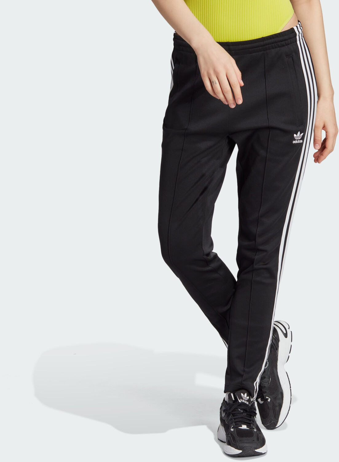Adidas Woman adicolor SST Training Pants black IK6600 ab 49 99 Preisvergleich bei idealo