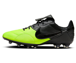 Nike discount yellow black