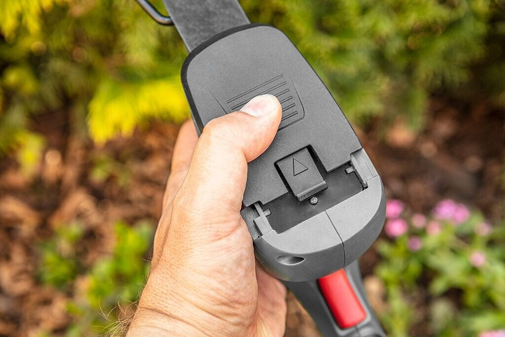 Graphite Graphite 58GE119 - alternate view