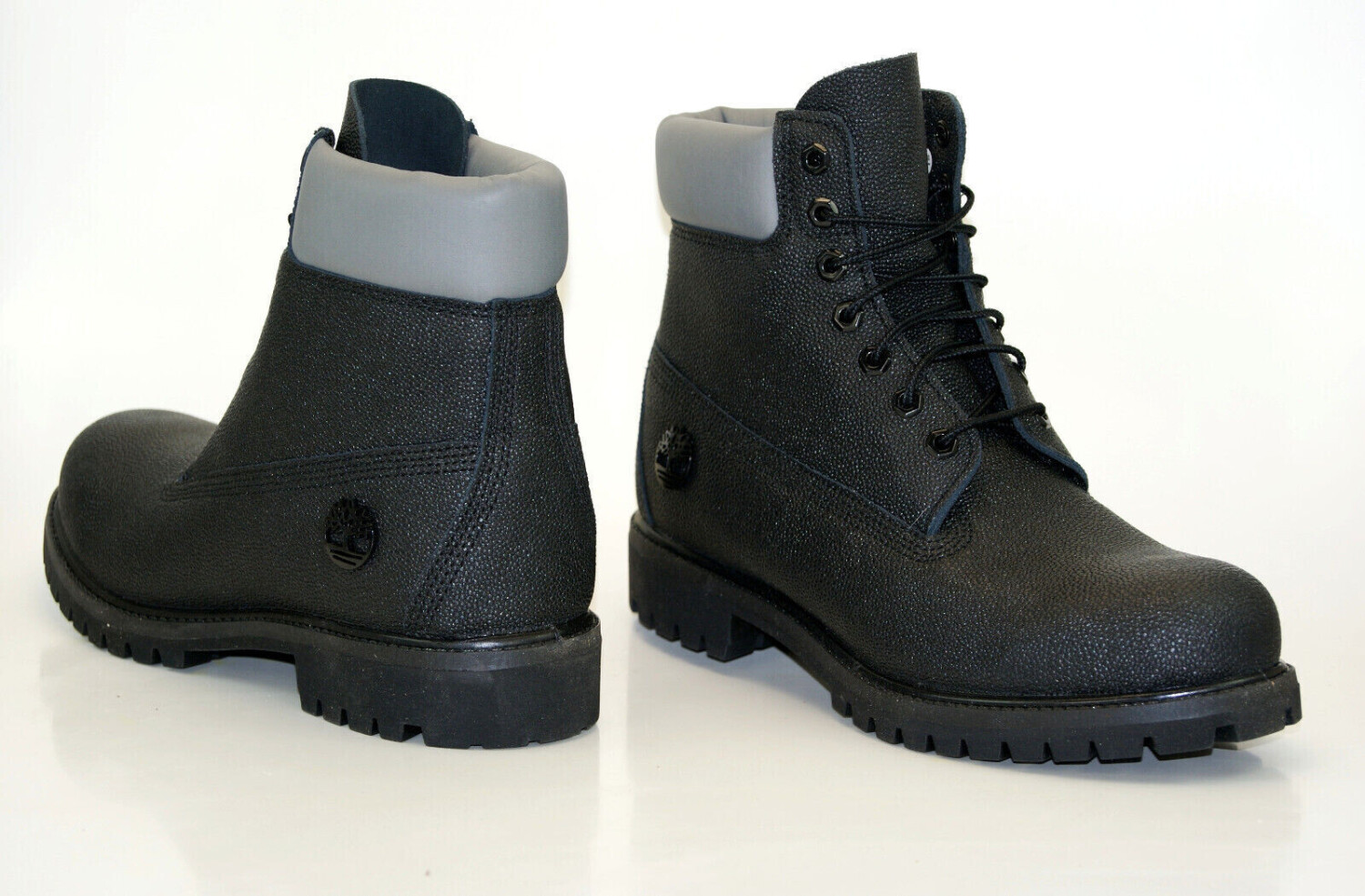 Black helcor timberland boots 2025