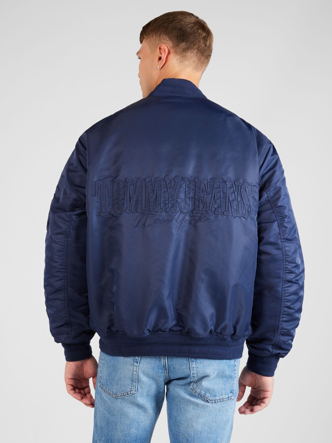 tommy-hilfiger-essential- 