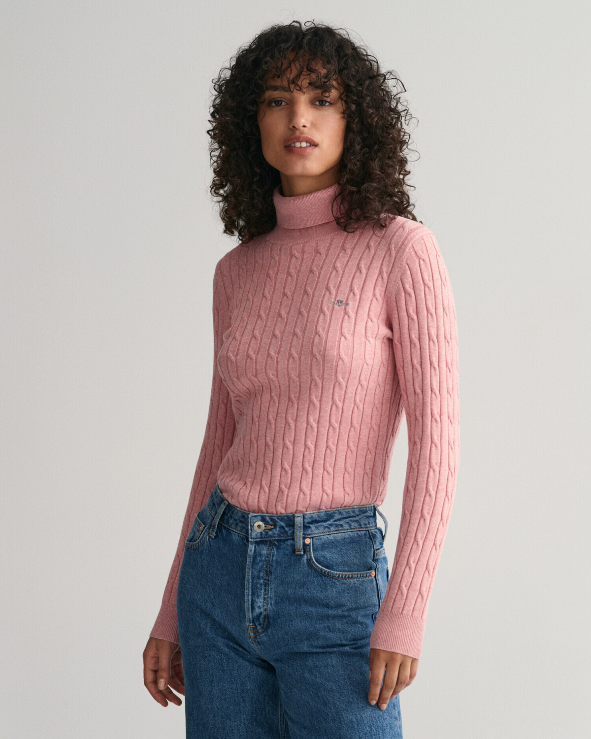 GANT cable knit turtleneck sweater in stretch cotton (4800102)