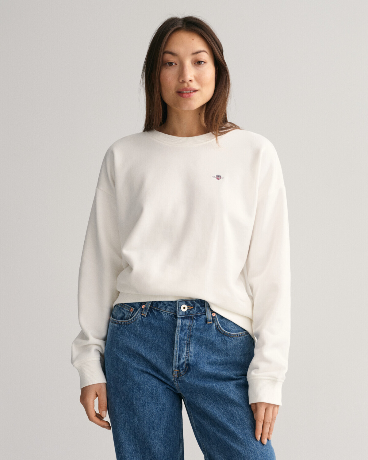 GANT Shield round neck sweatshirt (4204675) eggshell