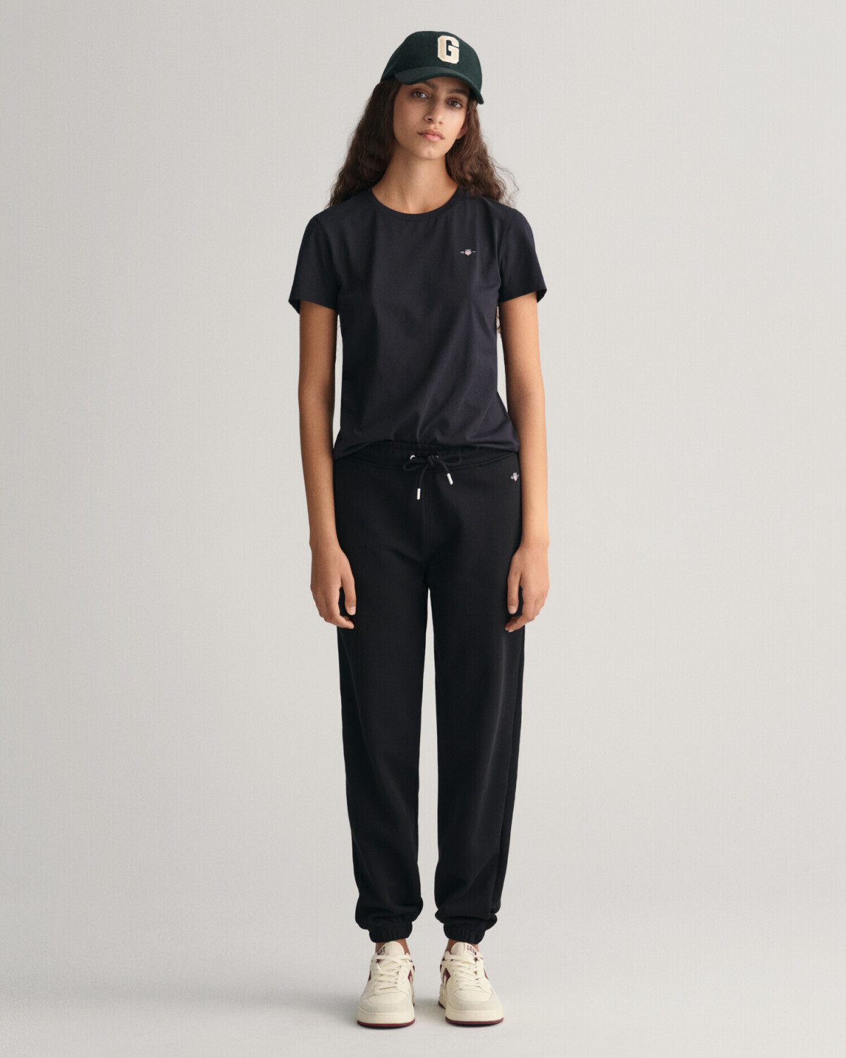 GANT Shield sweatpants (4204921) black
