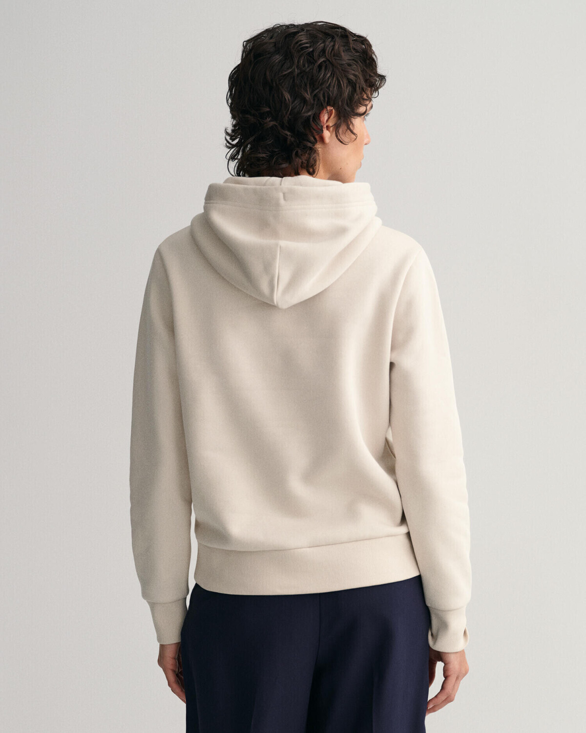 GANT Tonal Archive Shield Hoodie (4203648) putty ab 55,46 