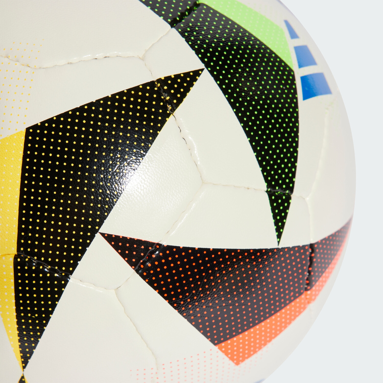 Balón de Fútbol adidas Euro 24 Training Unisex