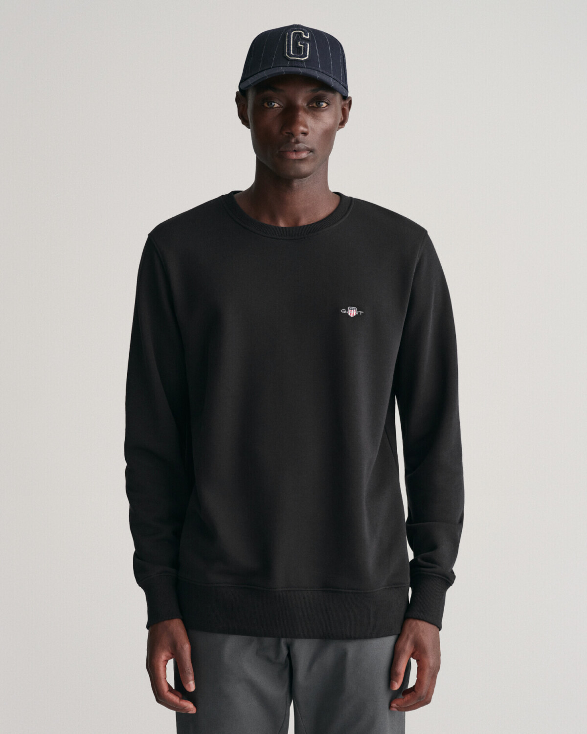 GANT Shield crew neck sweatshirt (2006065-5) black
