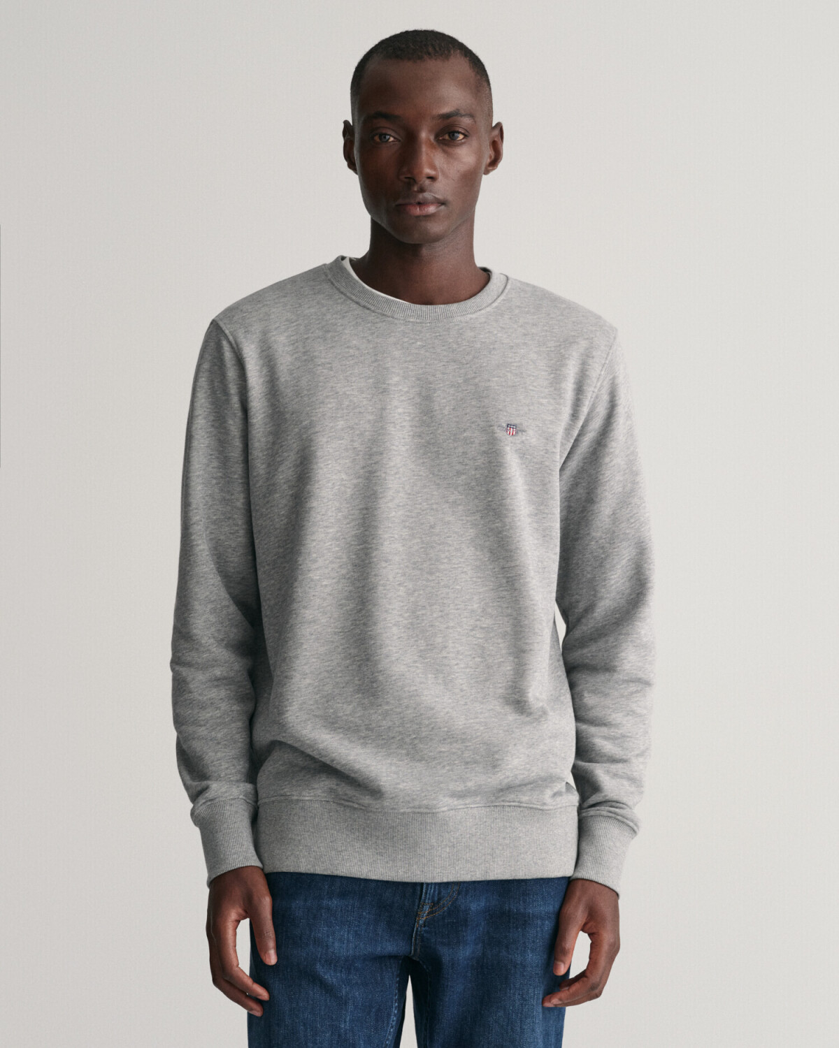 Buy GANT Shield crew neck sweatshirt 2006065 93 gray from 43.04 Today Best Deals on idealo