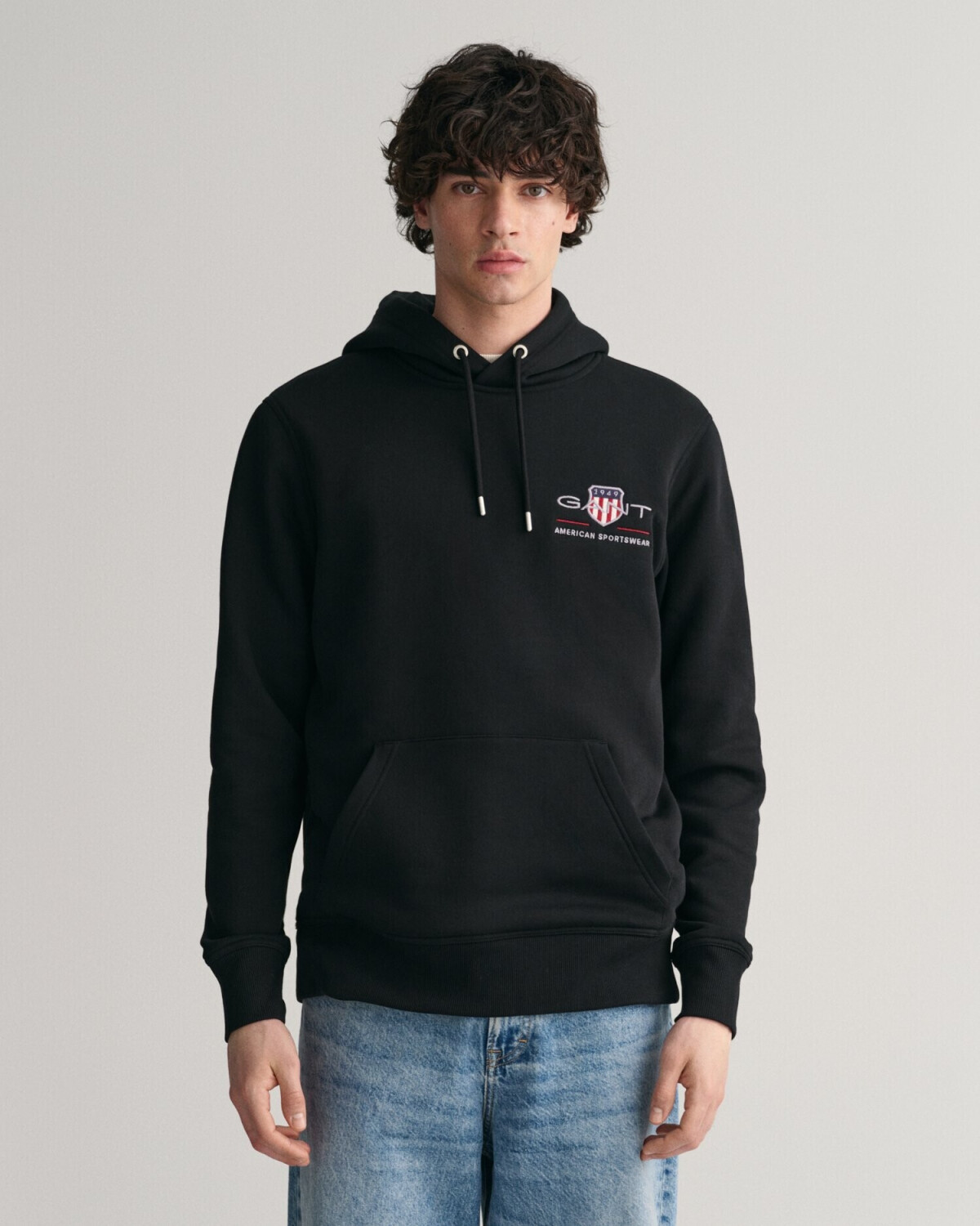 GANT Medium Archive Shield Hoodie (2047084-5) black