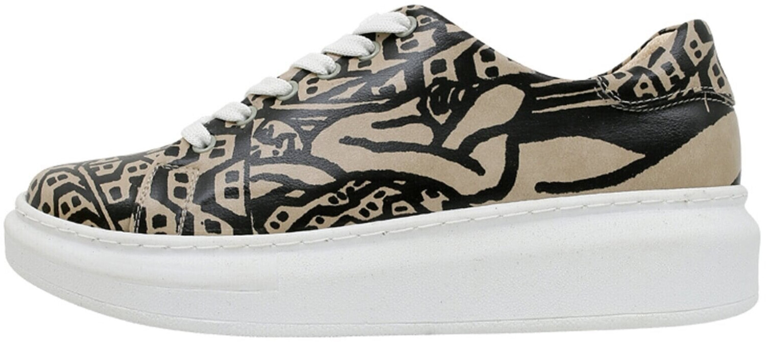 DOGO Vegan Women's Myra Rivers on The Sofa