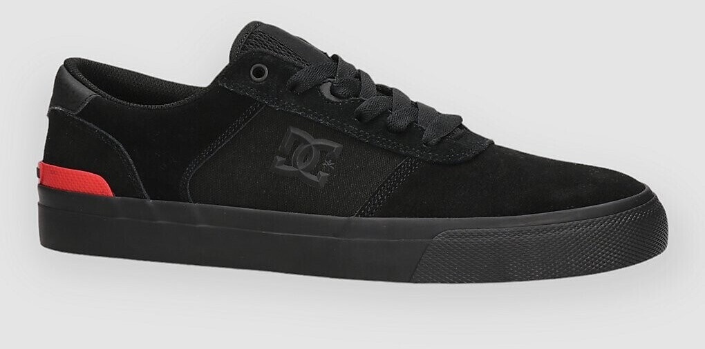 D&C Teknic S Skate Shoes black red