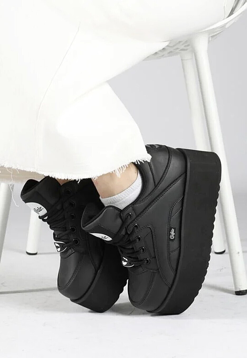 Buffalo Vegan Nubuck Black Girl Shoes