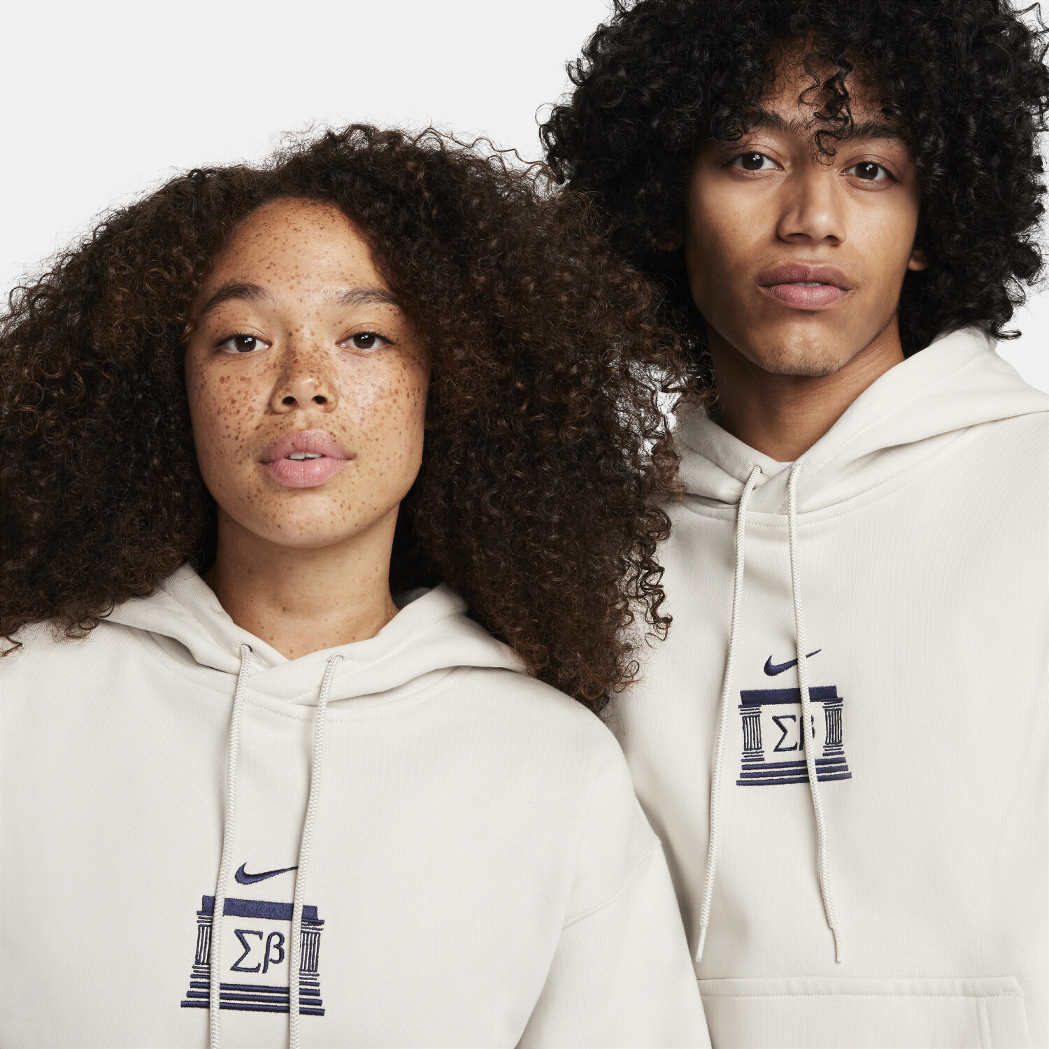 Nike SB Fleece Pullover Skate Hoodie (FB8630) light bone/midnight navy