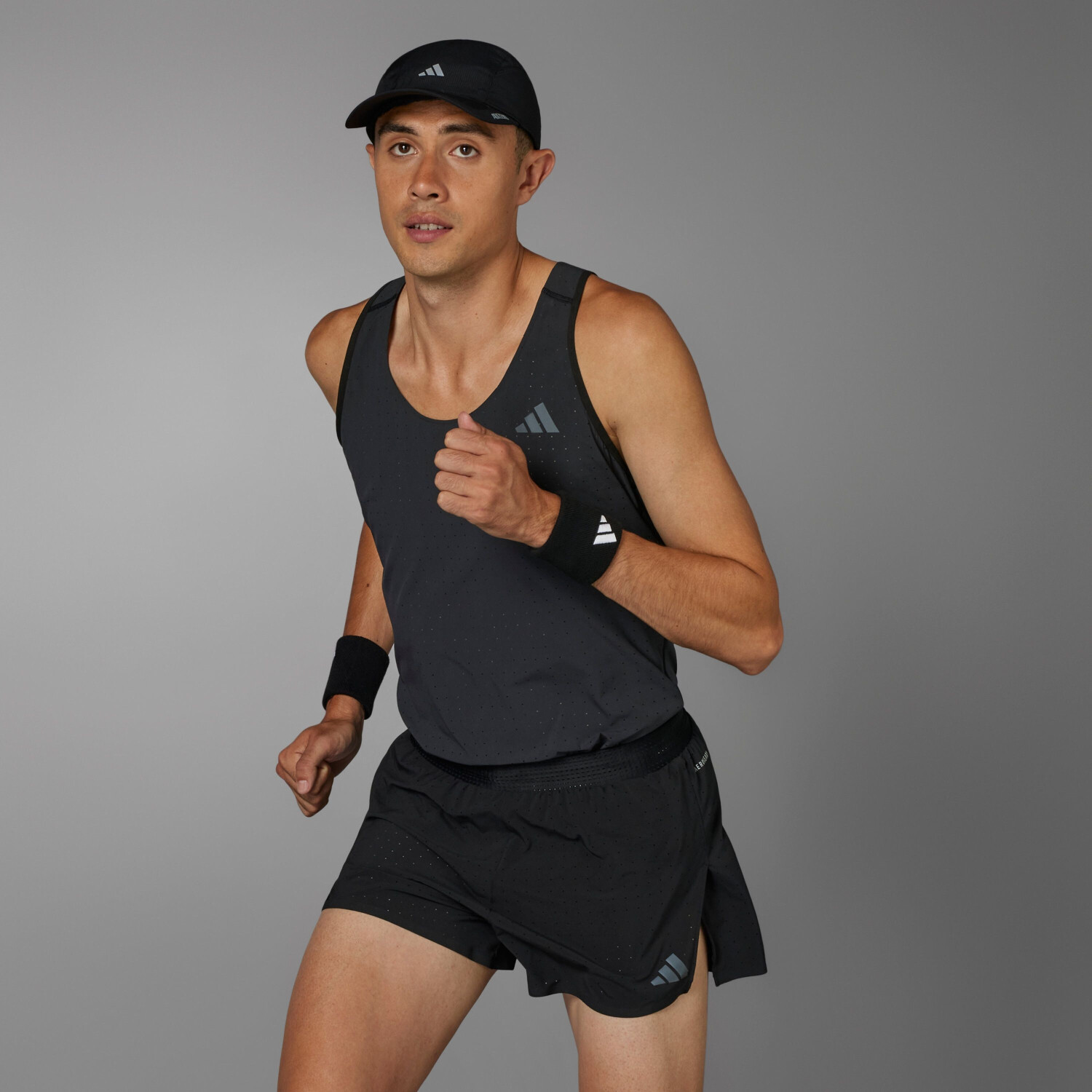 Adidas Adizero Running Split Shorts Men IK9720 black black desde 40 30 Compara precios en idealo