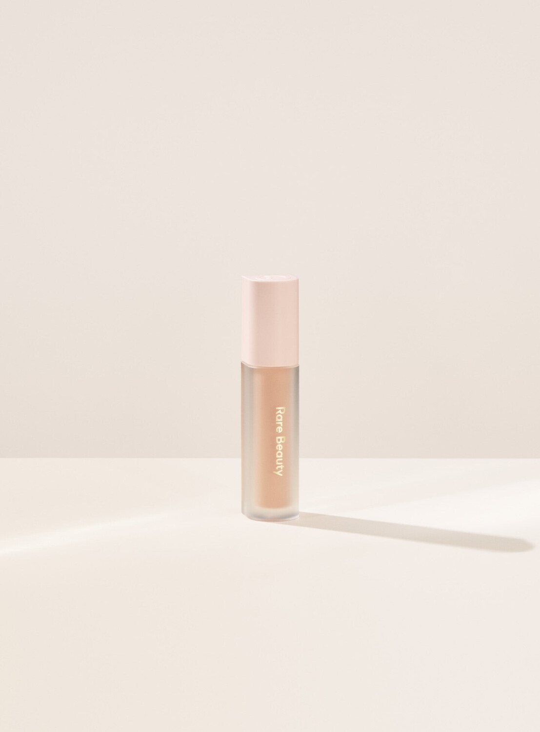 Rare Beauty Always An Optimist - Weightless Eyeshadow Primer (3ml)