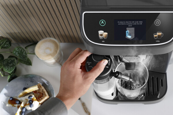 De'Longhi Magnifica Plus ECAM 320.6.G, Bild 6