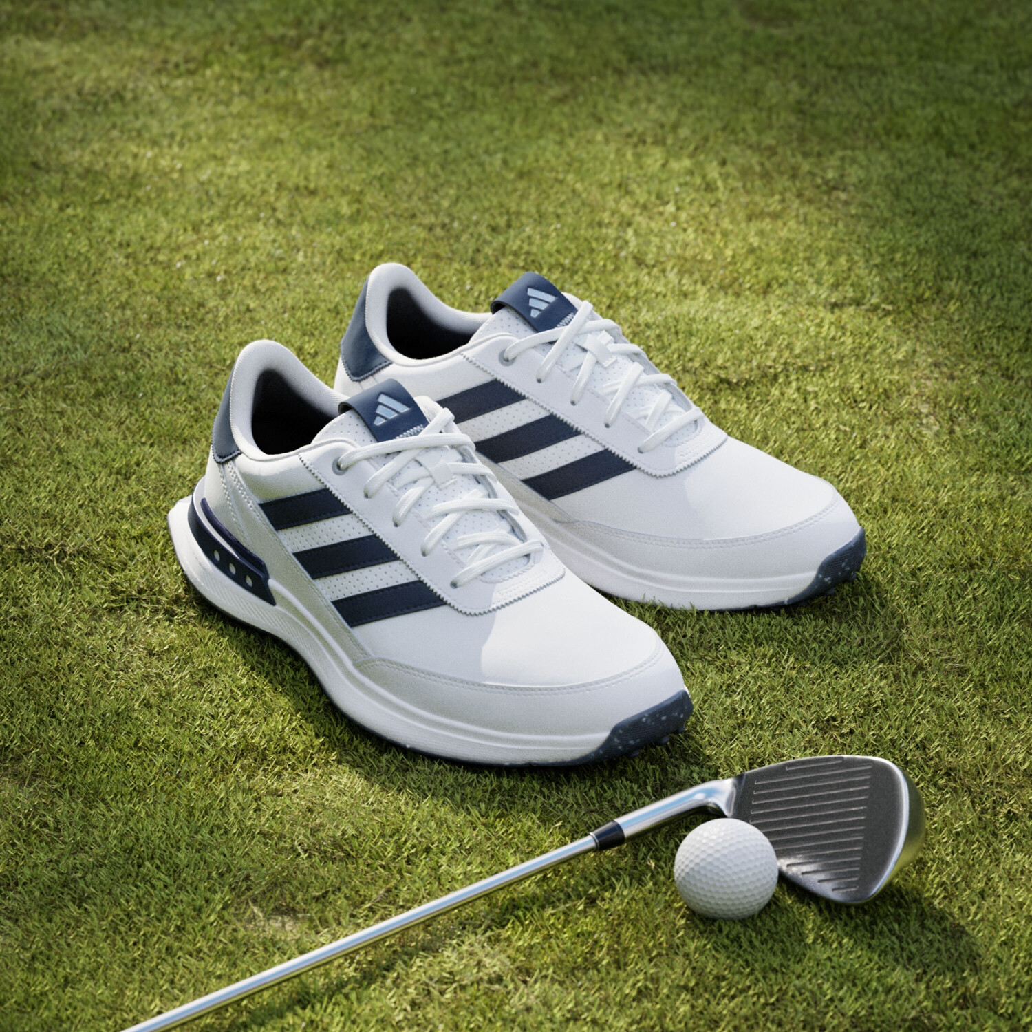 Shop Adidas S2G Spikeless Leather 24 Cloud White Collegiate Navy Silver Metallic from 79.00 Today Best Deals on idealo