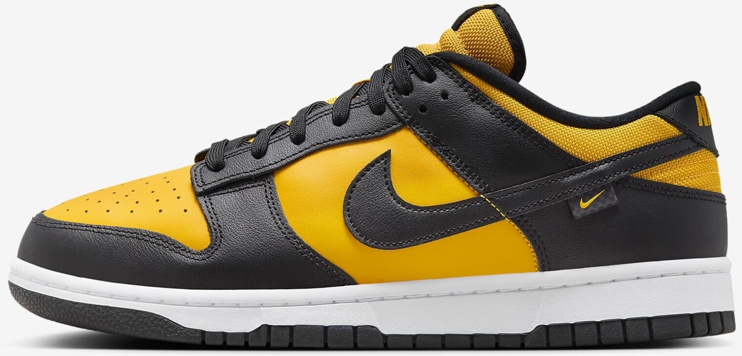 Black gold nike dunks sales