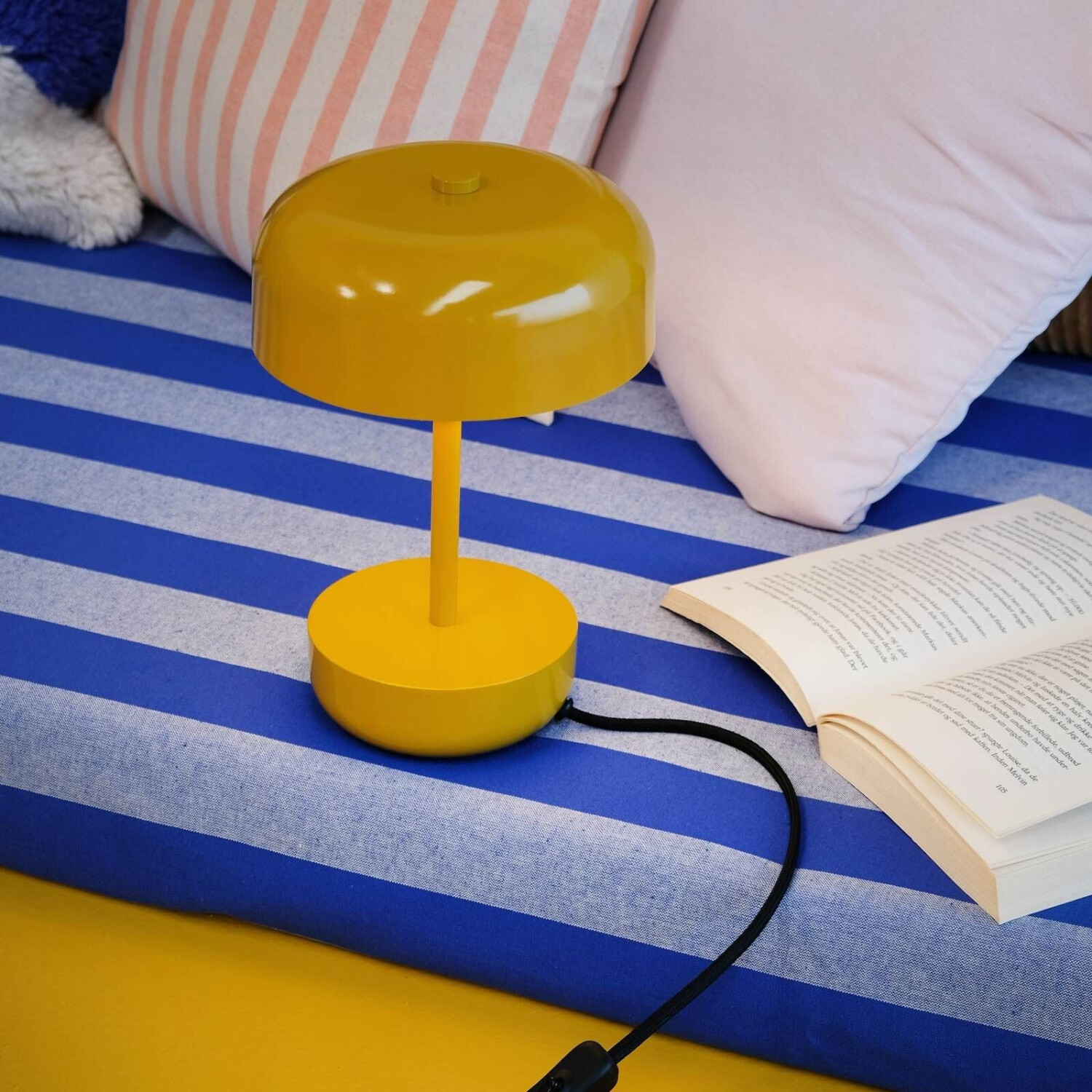 Dyberg Larsen Haipot table lamp, IP20, curry