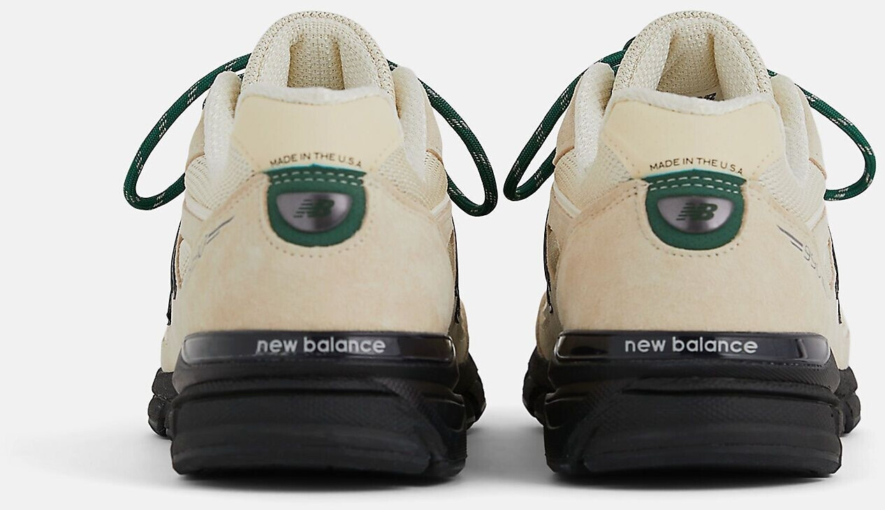 New Balance Made in USA 990v4 macadamia/nut/black ab 239,99 