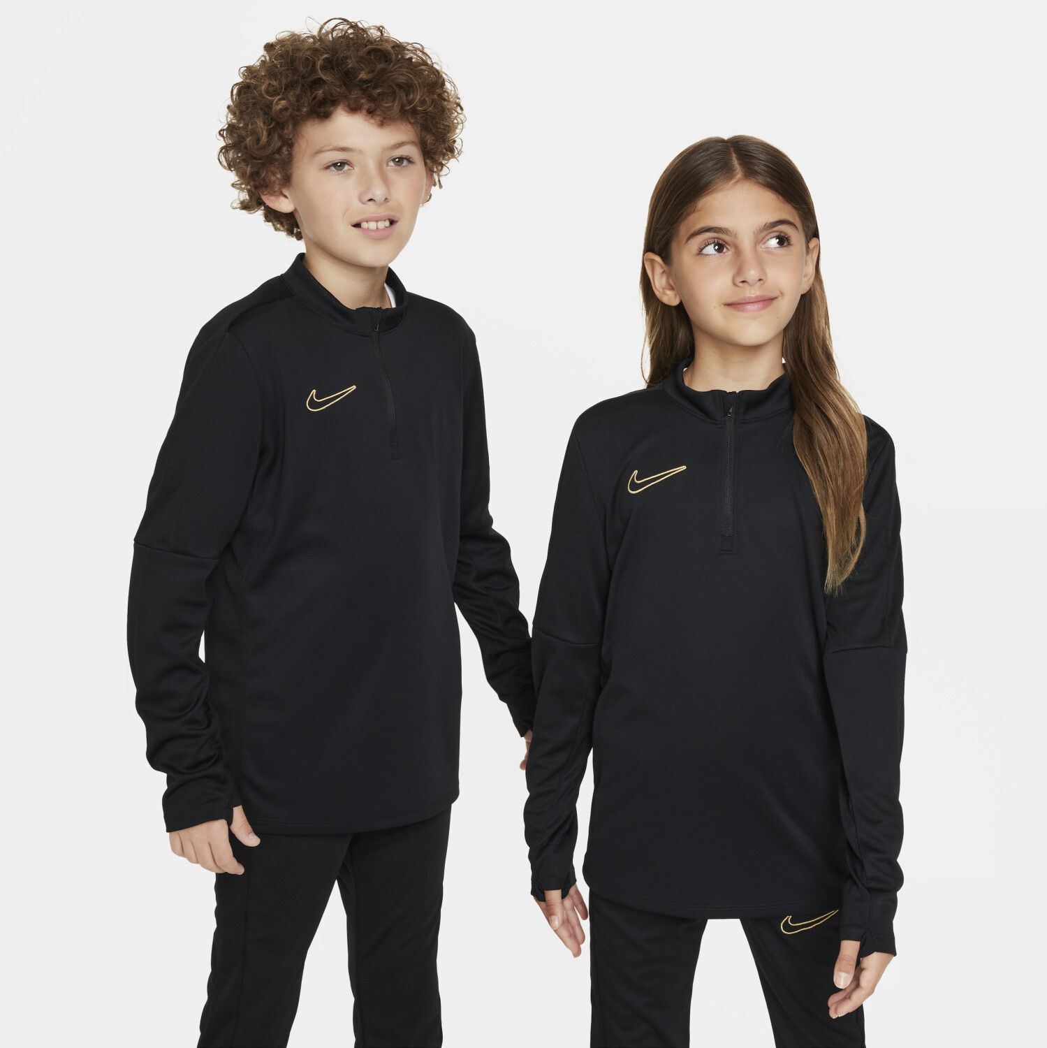 Nike Academy23 Running Shirt Kids DX5470 black black metallic gold au meilleur prix sur idealo